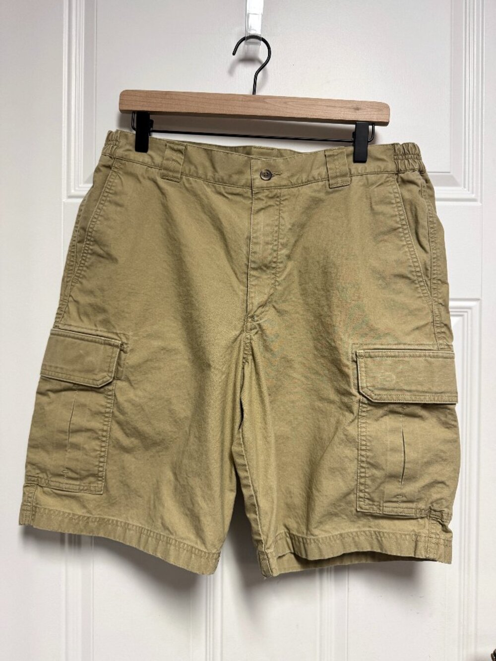 Men's LLBean Tropic-Weight Cargo Shorts, Khaki, 35" W, 10"L